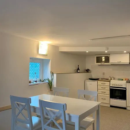 Aurora Apartment *